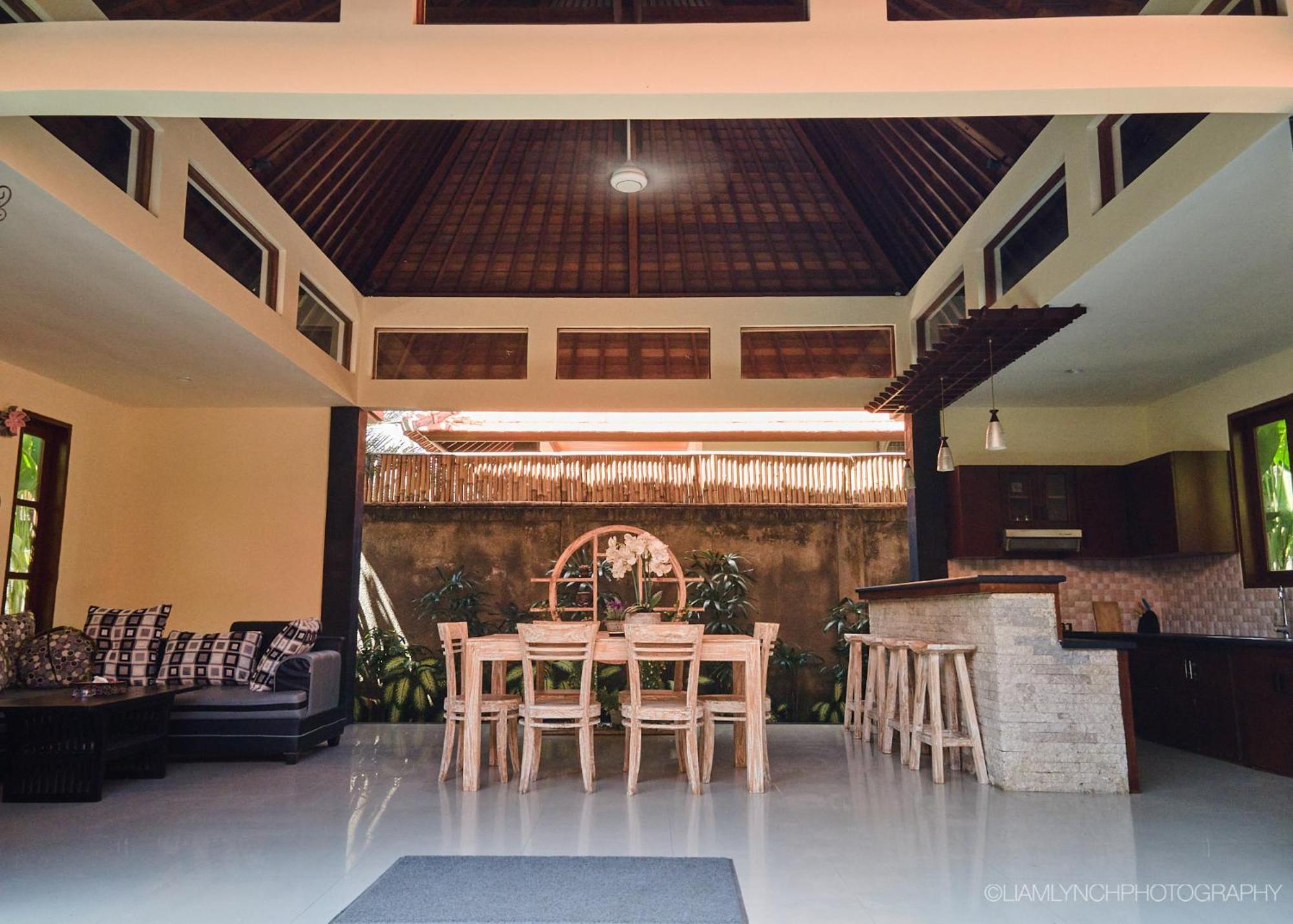 Nicola Villa Seminyak (Bali)